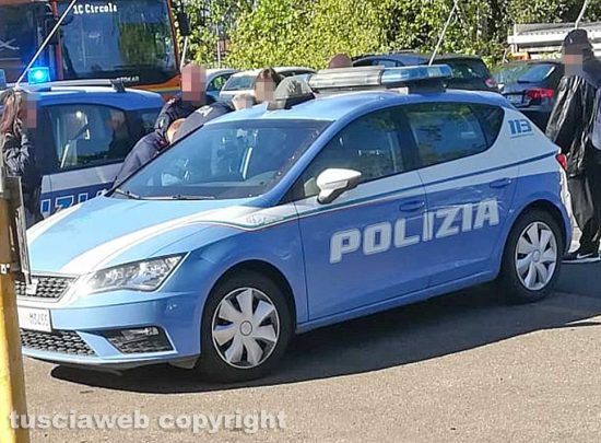 Viterbo - La polizia alla stazione di Porta Romana