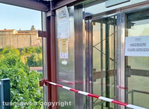 Viterbo - Ascensore a Valle Faul fuori servizio