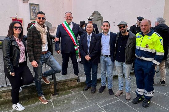 Vitorchiano - Nuovo defibrillatore al centro diurno anziani