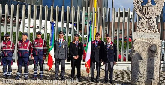 Viterbo - Festa della Polizia 2024 - Deposizione corona alloro