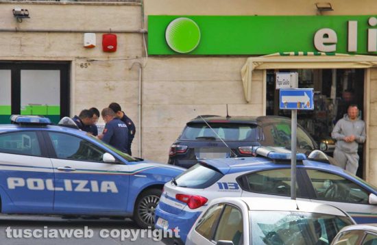 Civitavecchia - La polizia all'Elite dopo la rapina