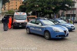 Viterbo - Polizia e 118 al Sacrario