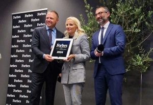 Dominga Cotarella vince il premio Iconic wines & wineris - Eccellenza italiana 2024 di Forbes