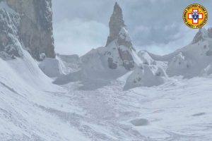 Misurina - Valanga travolge un gruppo di turisti, 14enne ferita e trasportata in ospedale