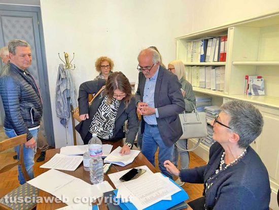 Viterbo - Debiti fuori bilancio - L'opposizione nell'ufficio della segretaria comunale