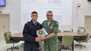 Visita del 25° corso Fobos II si sono recati in visita al 4° Stormo di Grosseto