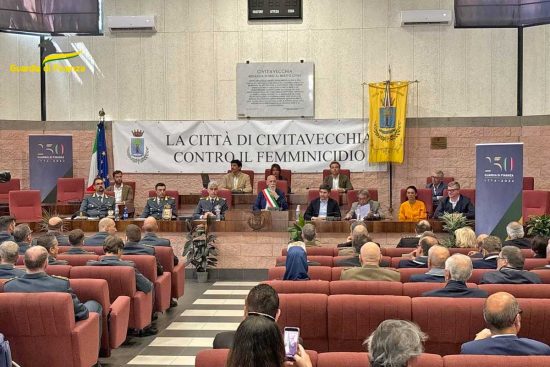 Civitavecchia - Cittadinanza onoraria alla guardia di finanza