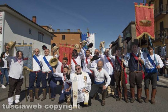 Madonna Santissima del Monte - I signori della festa, il comitato e don Roberto