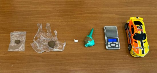 Viterbo - Carabinieri - Viterbo - Hashish e cocaina nascosti nella macchinina giocattolo 