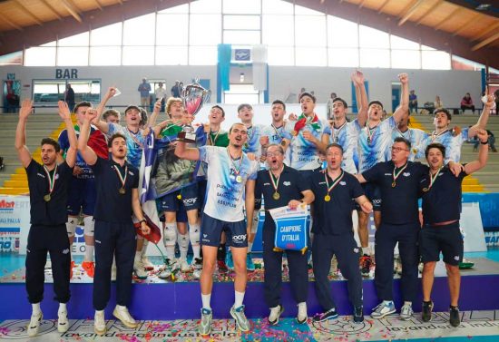 San Giustino - Pallavolo - La squadra maschile Under 19 campioni d'Italia