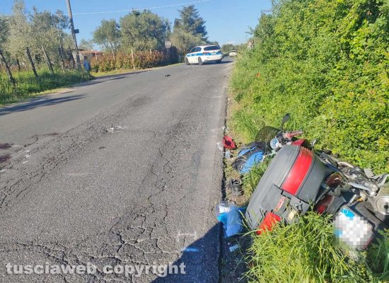 Viterbo - Incidente in strada Acquabianca