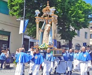 Capranica - La processione e il trasporto della Santissima Madonna delle Grazie