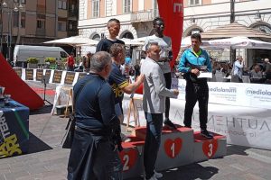 Sport - Atletica leggera - Il podio della maratonina delle Acque