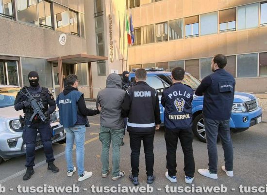 Mafia turca - Una delle foto postate sul profilo Facebook del ministro degli interni di Ankara, Ali Yerlikaya