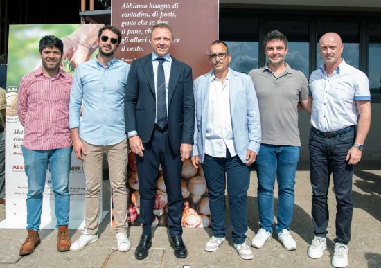 Caprarola - Il ministro Lollobrigida in visita ad Assofrutti