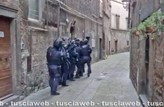 Maxioperazione contro la mafia turca - La polizia in azione a Bagnaia - Arrestato Baris Boyun