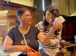 Viterbo - Signora irrompe in consiglio comunale