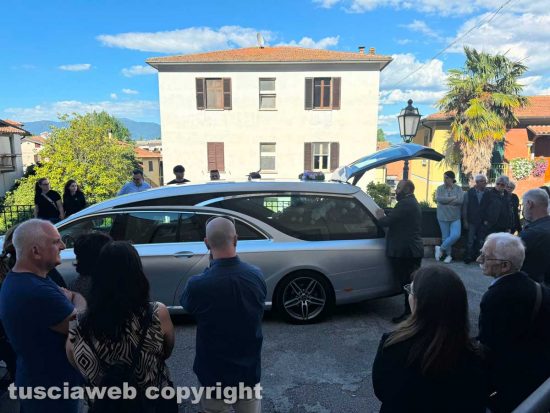 Narni - I funerali di Luisella Pallozzi