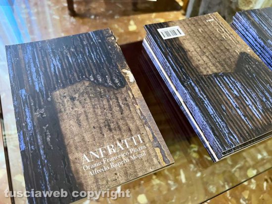 Presentazione del libro Anfratti