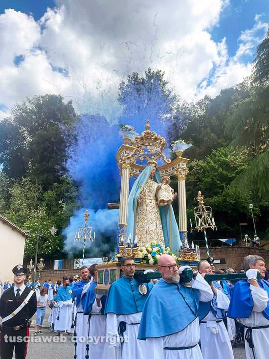 Capranica - La processione e il trasporto della Santissima Madonna delle Grazie