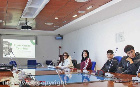 Civitavecchia - Gli studenti del Baccelli
