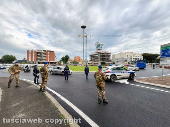 Viterbo - Bomba in via De Gasperi - L'evacuazione della città