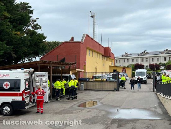 Viterbo - Disinnesco bomba - Il centro accoglienza a Villanova