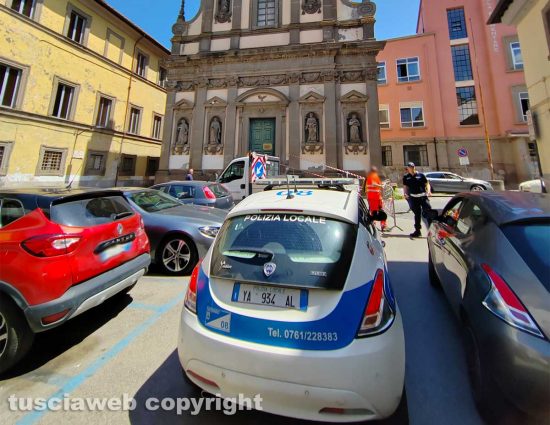 Viterbo - Polizia locale a piazza Concetti