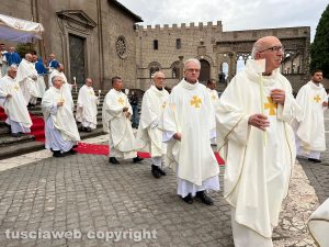 Viterbo - Messa e processione del Corpus domini