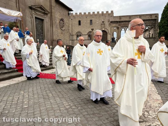 Viterbo - Messa e processione del Corpus domini