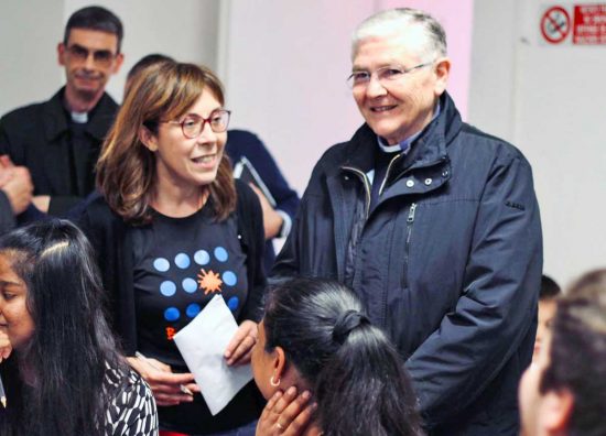 Il vescovo Piazza in visita alla Casa delle Arti dell'associazione Juppiter