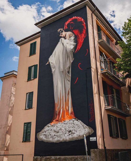 Il murale La Fenice realizzato da Faziarte a Bagnaia