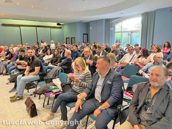 Viterbo - L'incontro con Roberto Vannacci alle Terme dei papi