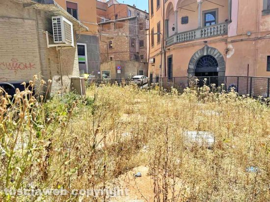 Viterbo - I bagni pubblici di piazza dei Caduti - Il tetto