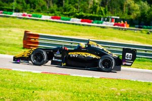 Sport - Xc Motorsport - Il pilota civitonico Mario Benvenuti