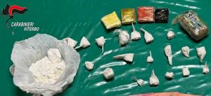 Giovane pusher beccato con 80 grammi di hashish e 120 di cocaina