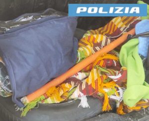 Rapina al distributore - Il bastone ritrovato nel bagagliaio dell'auto