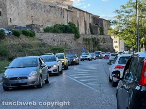 Viterbo - Passa la Mille Miglia e il traffico va in tilt