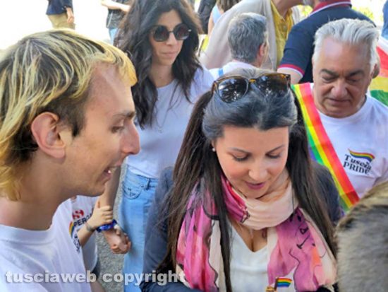 Viterbo - TusciaPride - La sindaca Chiara Frontini passa per un saluto