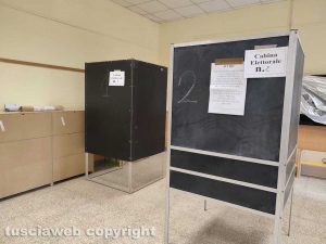 Seggio elettorale - Le cabine