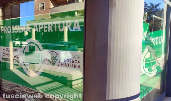 Viterbo - Lavori alla farmacia comunale al Riello