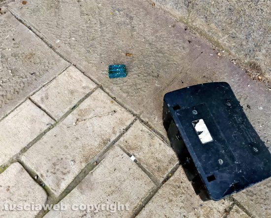 Viterbo - All'ospedale Belcolle esche per ratti fuori dal contenitore e mancanza di cartelli con specificato l'antidoto 