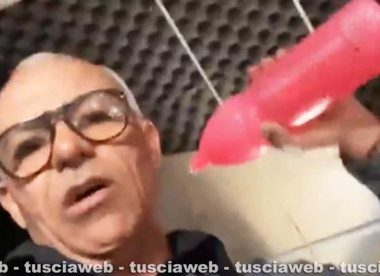 Viterbo - L'uomo che ha dato fuoco al camper al Poggino