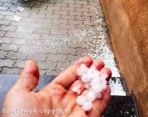 Piansano - Grandine a giugno