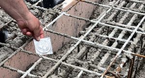 Vitorchiano - Il sigillo della città nelle fondamenta della scuola