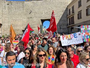 Oltre 3mila cittadini al primo TusciaPride della città dei papi