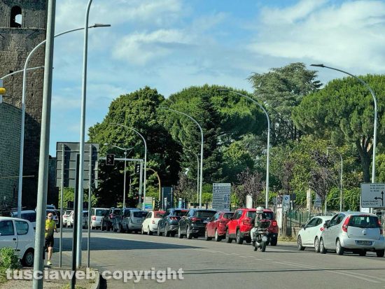 Viterbo - Passa la Mille Miglia e il traffico va in tilt