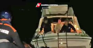 Lago di Como - Il salvataggio della guardia costiera