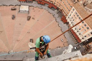 Siena - Edilizia alternativa durante l'intervento a piazza del Campo