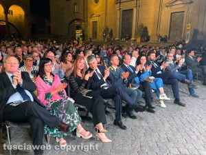 A piazza San Lorenzo la banda musicale della guardia di finanza